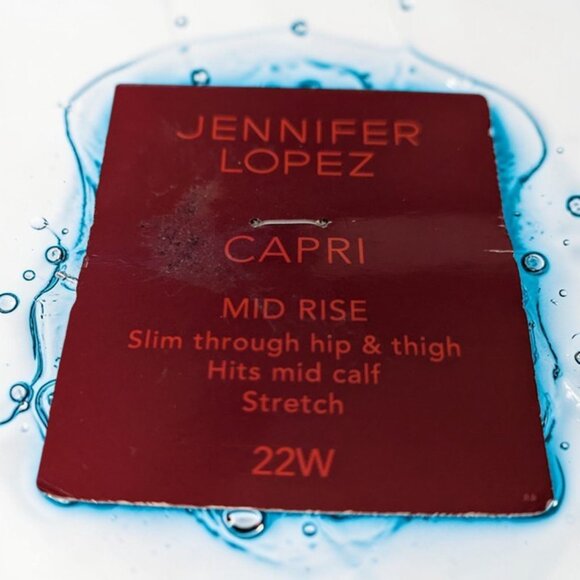 Jennifer Lopez Womens White Cuffed Capri Jeans - NWT - Plus - Stretch Denim - Picture 4 of 6